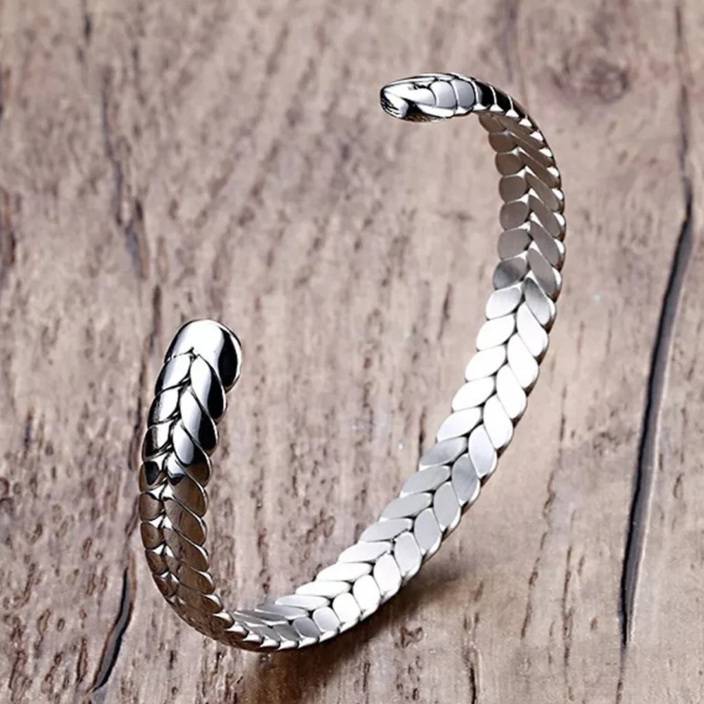 Crown wreath bracelet