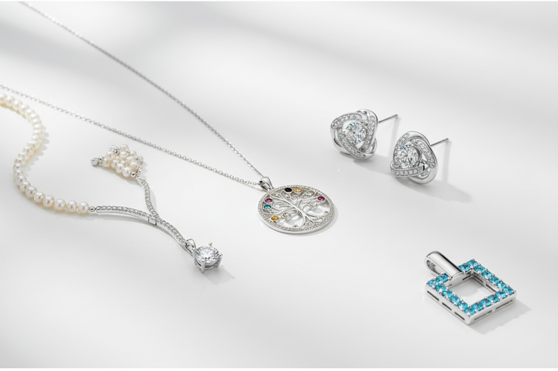 Shop Women's Necklaces