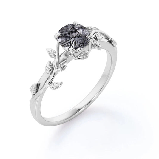 Black Rutilated Quartz 1,25ct Silver Leaf Solitaire