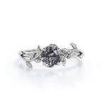 Black Rutilated Quartz 1,25ct Silver Leaf Solitaire