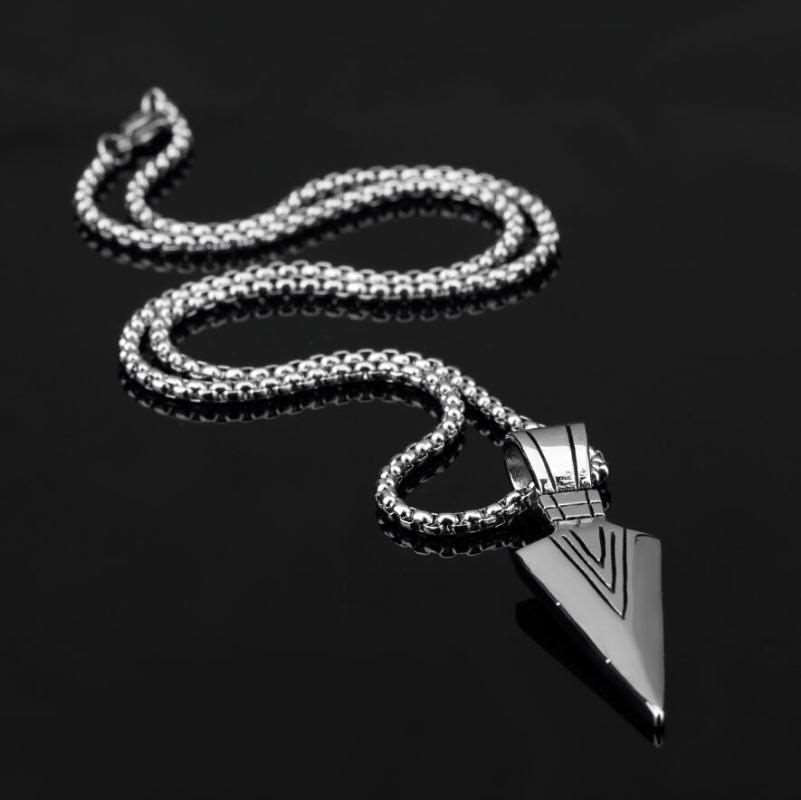 Arrowhead Pendant Necklace- Silver