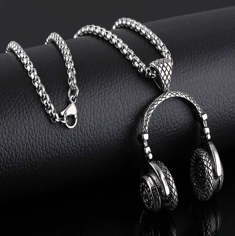 Headphone Pendant Necklace